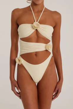 Rosette Cut Out One Piece