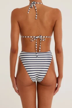 Rosette Triangle Top
