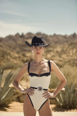 Western One Piece