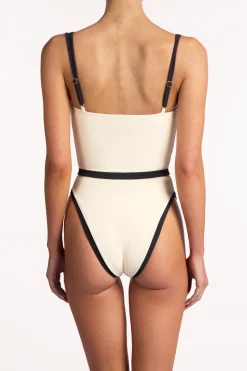 Western One Piece